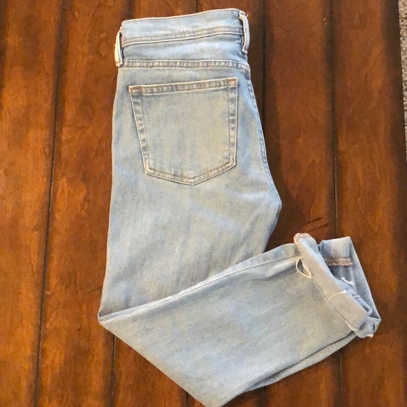 *SOLD* BDG Jeans - Picture 3 of 5